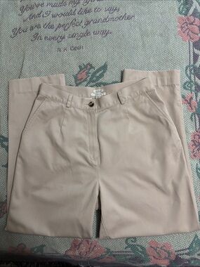 L. L. Bean Classic Women's Beige Chino Pants Size 12 VG